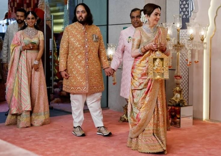 Hindistanda əsrin toyu oldu - 600 milyon XƏRCLƏNDİ (FOTOLAR)